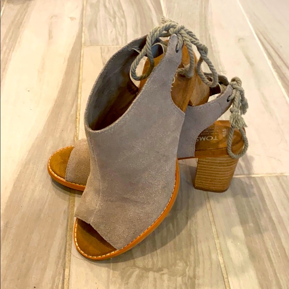 Toms leather peeptoe heels